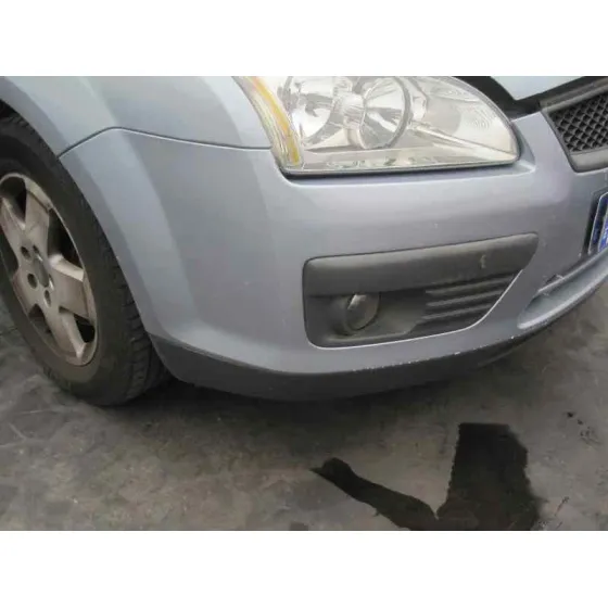 FORD FOCUS BERLINA (CAP) '2005 GHIA AZUL CLARO
