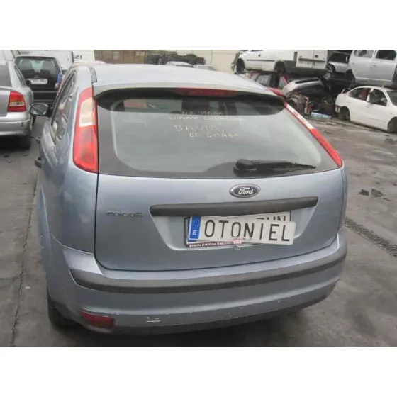 FORD FOCUS BERLINA (CAP) '2005 GHIA AZUL CLARO