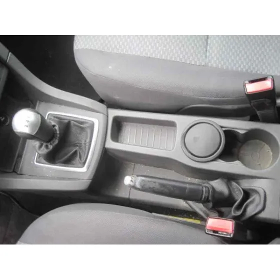 FORD FOCUS BERLINA (CAP) '2005 GHIA AZUL CLARO