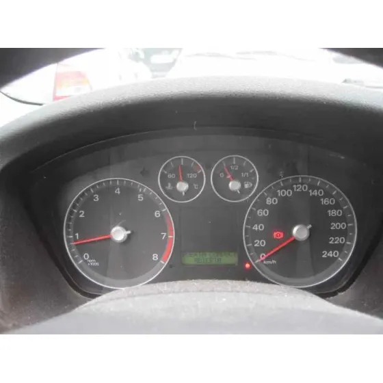 FORD FOCUS BERLINA (CAP) '2005 GHIA AZUL CLARO