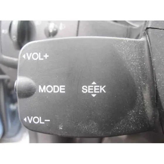 FORD FOCUS BERLINA (CAP) '2005 GHIA AZUL CLARO