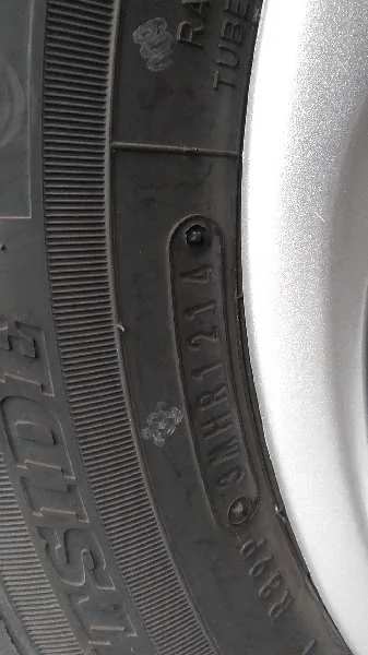 PEUGEOT 206 BERLINA PEUGEOT 206 BERLINA '2003 E-MUSIC GRANATE 2004