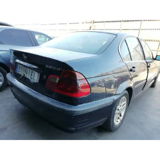 BMW SERIE 3 BERLINA (E46) '2000 320D NEGRO