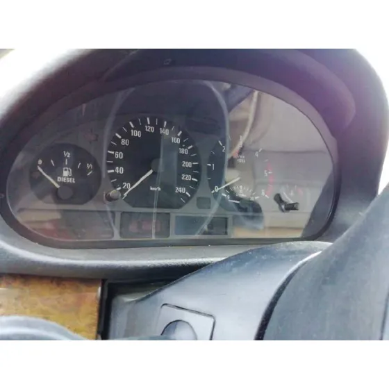 BMW SERIE 3 BERLINA (E46) '2000 320D NEGRO