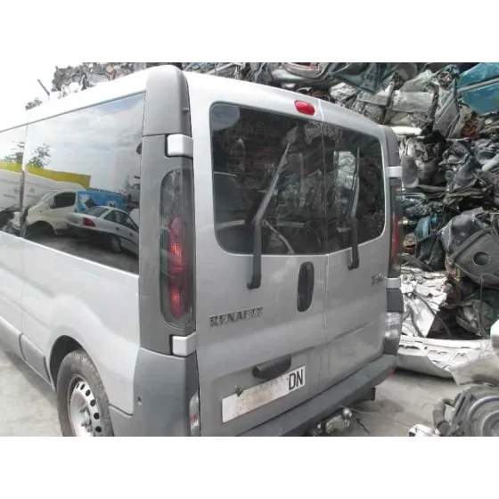 RENAULT TRAFIC COMBI (AB 4.01) '2004 9 - PLAZAS (L1H1) 2,9T COMBI CORTO PLATA