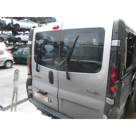 RENAULT TRAFIC COMBI (AB 4.01) '2004 9 - PLAZAS (L1H1) 2,9T COMBI CORTO PLATA