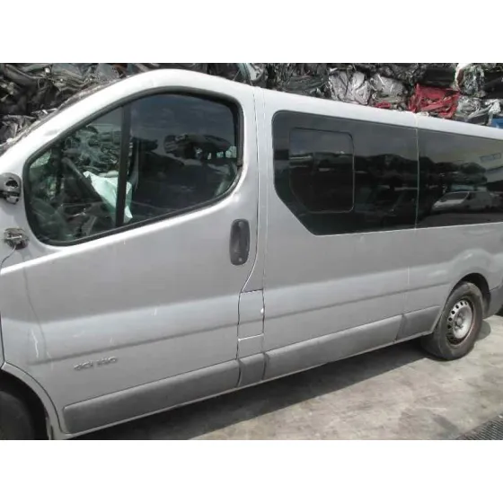 RENAULT TRAFIC COMBI (AB 4.01) '2004 9 - PLAZAS (L1H1) 2,9T COMBI CORTO PLATA