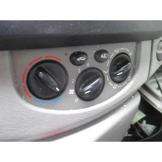 RENAULT TRAFIC COMBI (AB 4.01) '2004 9 - PLAZAS (L1H1) 2,9T COMBI CORTO PLATA