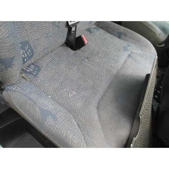 RENAULT TRAFIC COMBI (AB 4.01) '2004 9 - PLAZAS (L1H1) 2,9T COMBI CORTO PLATA