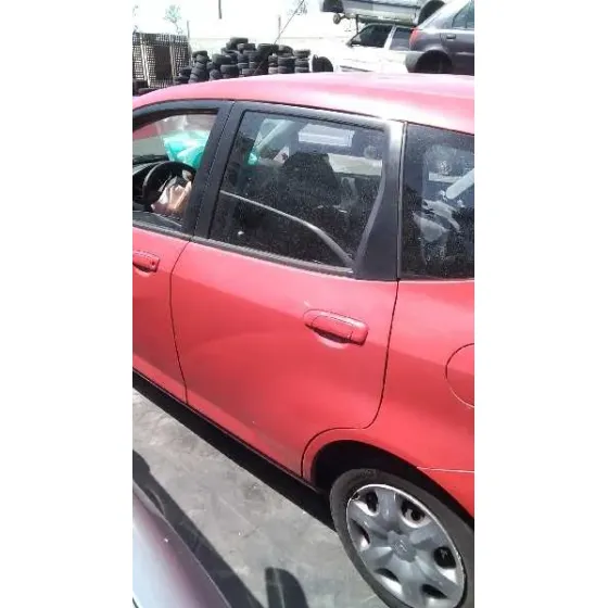 HONDA JAZZ (GD1/5) '2006 1.2 DRIVE ROJO
