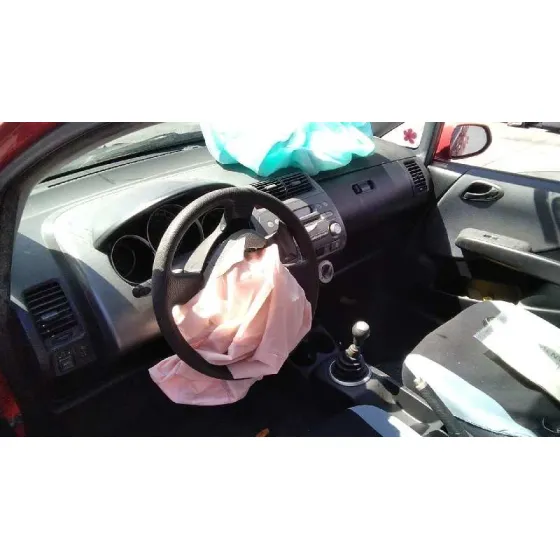 HONDA JAZZ (GD1/5) '2006 1.2 DRIVE ROJO