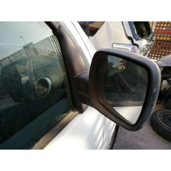 RENAULT KANGOO '2011 FURGON CONFORT BLANCO