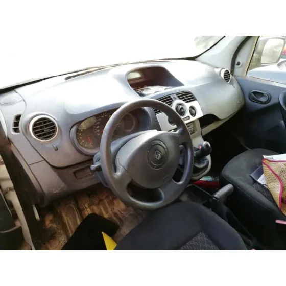 RENAULT KANGOO '2011 FURGON CONFORT BLANCO