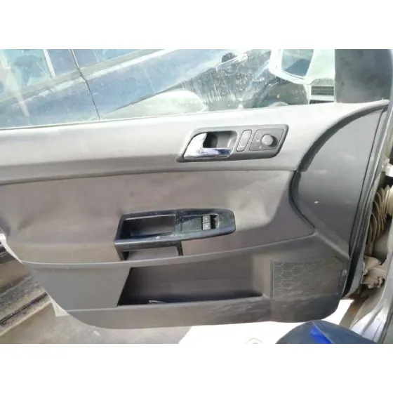 VOLKSWAGEN POLO (9N1) '2004 1.4 16V PLATA