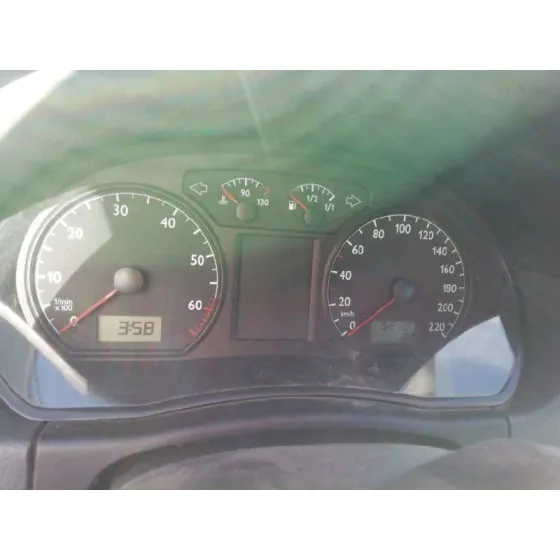 VOLKSWAGEN POLO (9N1) '2004 1.4 16V PLATA
