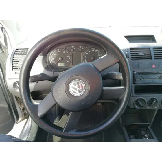 VOLKSWAGEN POLO (9N1) '2004 1.4 16V PLATA