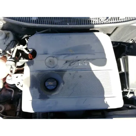 VOLKSWAGEN POLO (9N1) '2004 1.4 16V PLATA