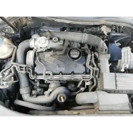 VOLKSWAGEN PASSAT BERLINA (3C2) '2006 ADVANCE GRIS PLATA