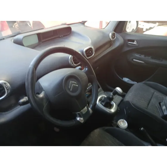 CVF/KW: 11.47/66.20 9HX. CAMBIO MANUAL 5V