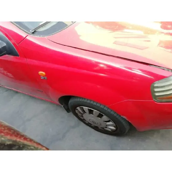 DAEWOO KALOS '2004 1.4 SE ROJO