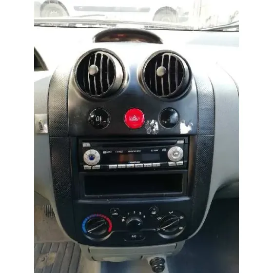 DAEWOO KALOS '2004 1.4 SE ROJO
