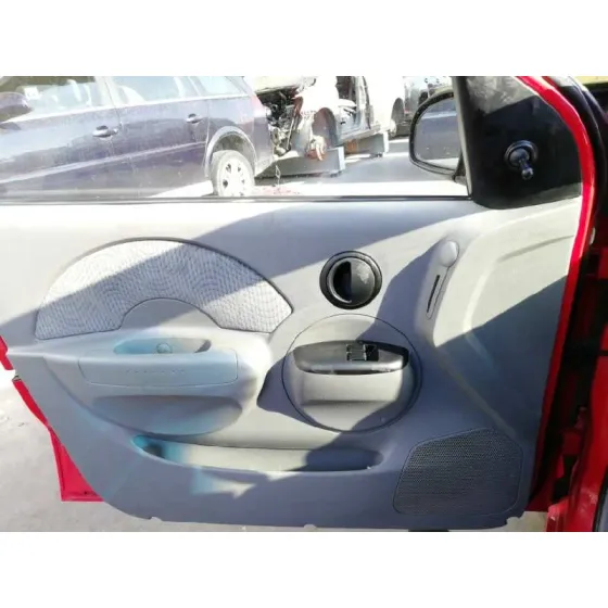 DAEWOO KALOS '2004 1.4 SE ROJO