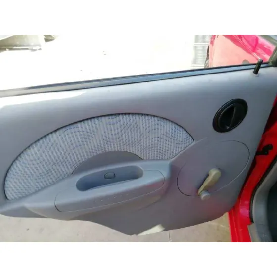 DAEWOO KALOS '2004 1.4 SE ROJO