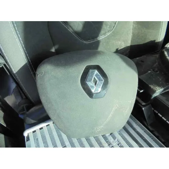 RENAULT CLIO IV '2016 DYNAMIQUE NEGRO