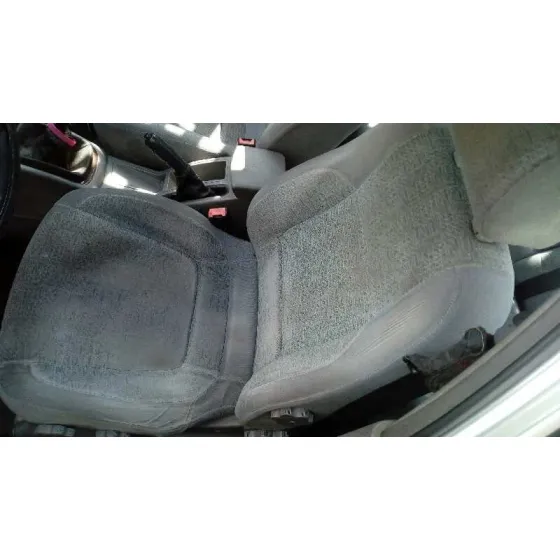 DAEWOO NUBIRA BERLINA '2001 SE (1999->) PLATA