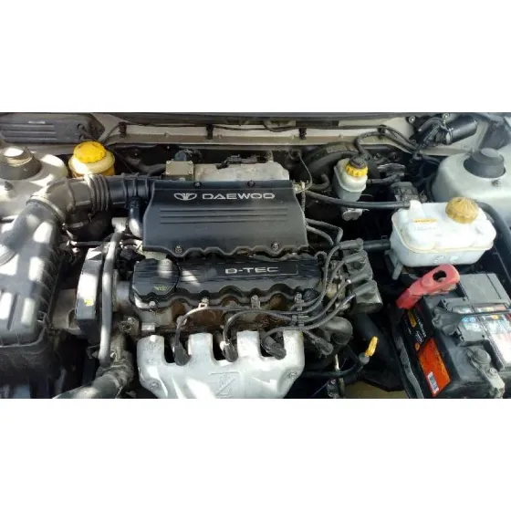 DAEWOO NUBIRA BERLINA '2001 SE (1999->) PLATA