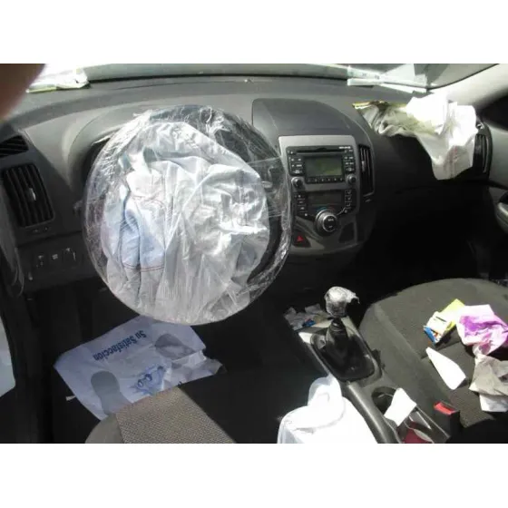 HYUNDAI I30 '2009 1.6 CRDI CAT BLANCO