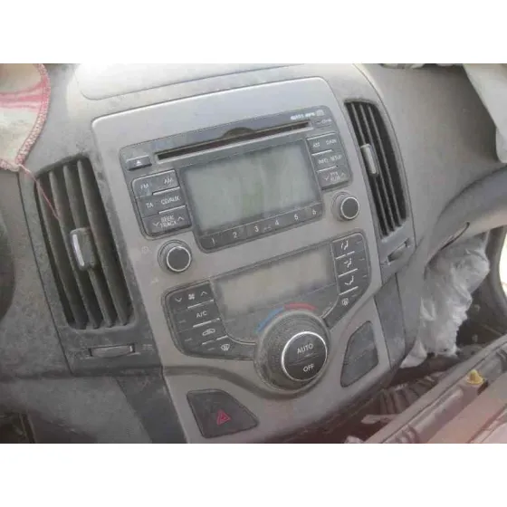 HYUNDAI I30 '2009 1.6 CRDI CAT BLANCO