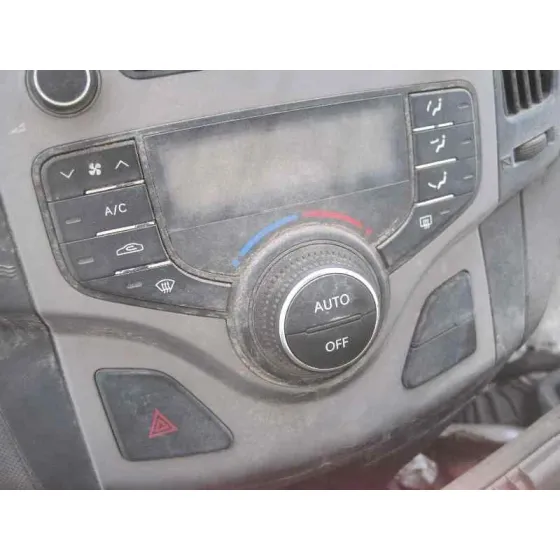 HYUNDAI I30 '2009 1.6 CRDI CAT BLANCO