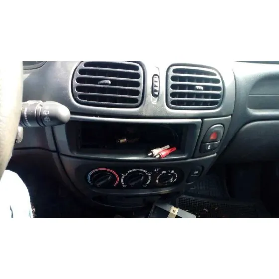 RENAULT MEGANE I FASE 2 BERLINA (BA0) '2002 1.9 DTI DIESEL AZUL