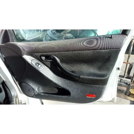 SEAT LEON (1M1) '2002 STELLA PLATA