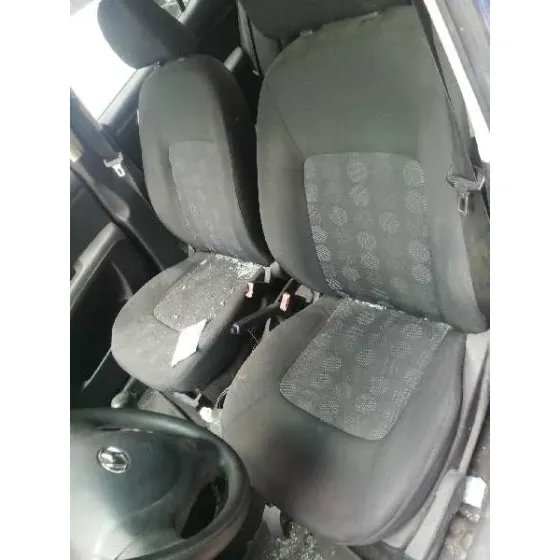HYUNDAI I10 '2010 1.2 CAT AZUL