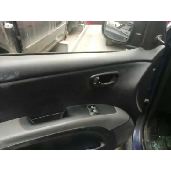 HYUNDAI I10 '2010 1.2 CAT AZUL
