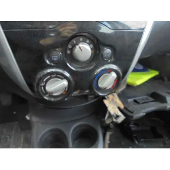 NISSAN NOTE '2015 ACENTA GRIS