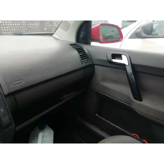 VOLKSWAGEN POLO (9N3) '2006 1.4 TDI ROJO