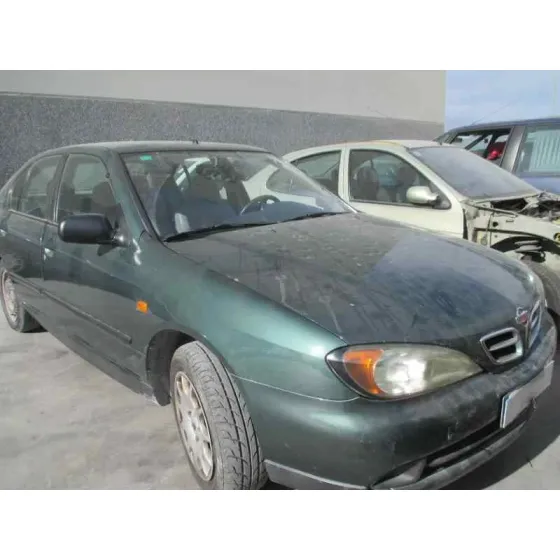 NISSAN PRIMERA BERLINA (P11) '2001 BASICO VERDE