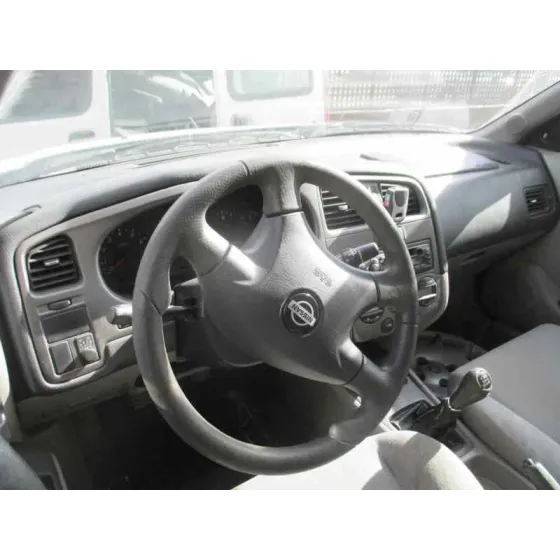 NISSAN PRIMERA BERLINA (P11) '2001 BASICO VERDE