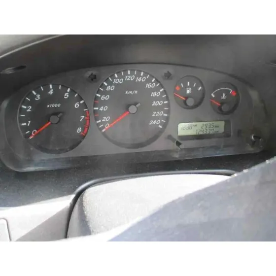 NISSAN PRIMERA BERLINA (P11) '2001 BASICO VERDE