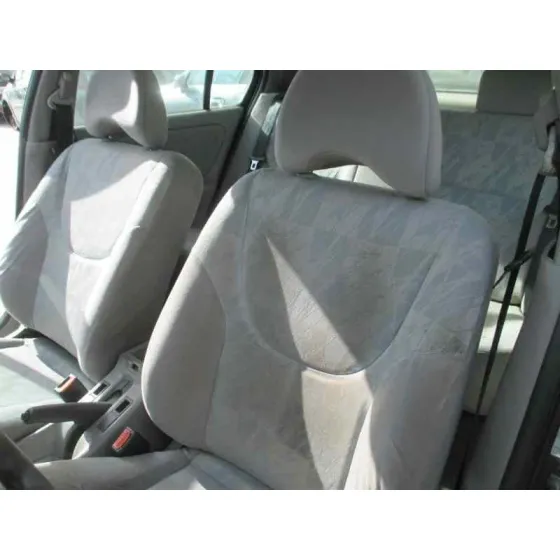 NISSAN PRIMERA BERLINA (P11) '2001 BASICO VERDE
