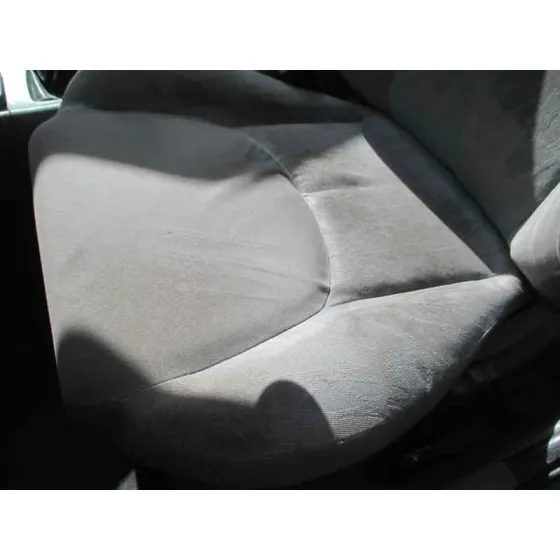 NISSAN PRIMERA BERLINA (P11) '2001 BASICO VERDE