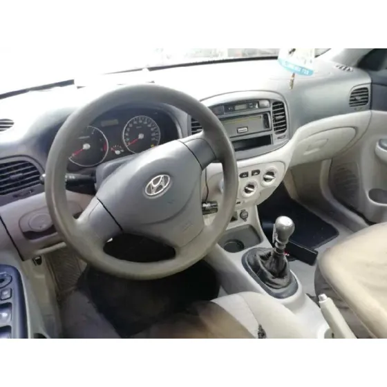 HYUNDAI ACCENT (MC) '2006 1.5 CRDI CAT GRIS