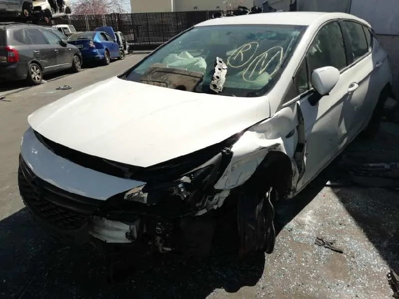 OPEL ASTRA K LIM. 5TÜRIG '2017 BUSINESS BLANCO