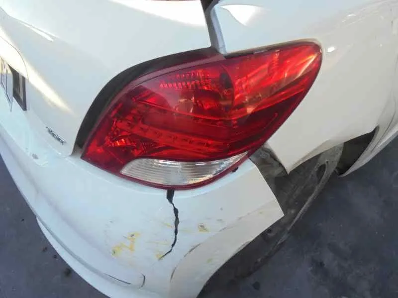 PEUGEOT 207 '2011 CONFORT BLANCO