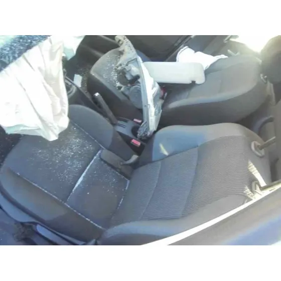 PEUGEOT 207 '2011 CONFORT BLANCO