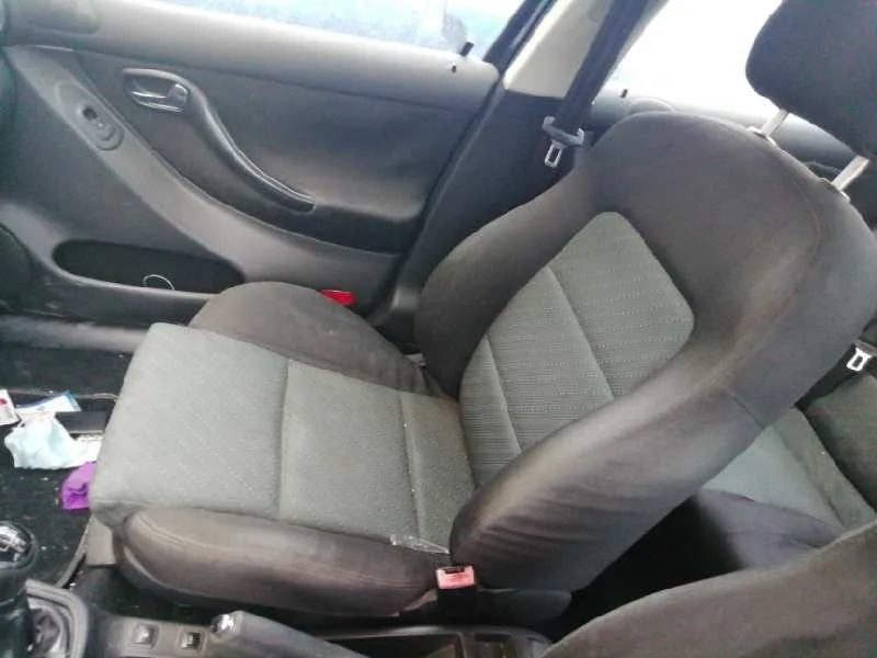 SEAT LEON (1M1) '2002 SIGNO NEGRO