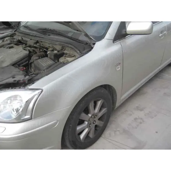 TOYOTA AVENSIS BERLINA (T25) '2004 2.0 D4-D EXECUTIVE BERLINA (5-PTAS.) PLATA